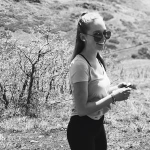 Meet your Posher, Isabel